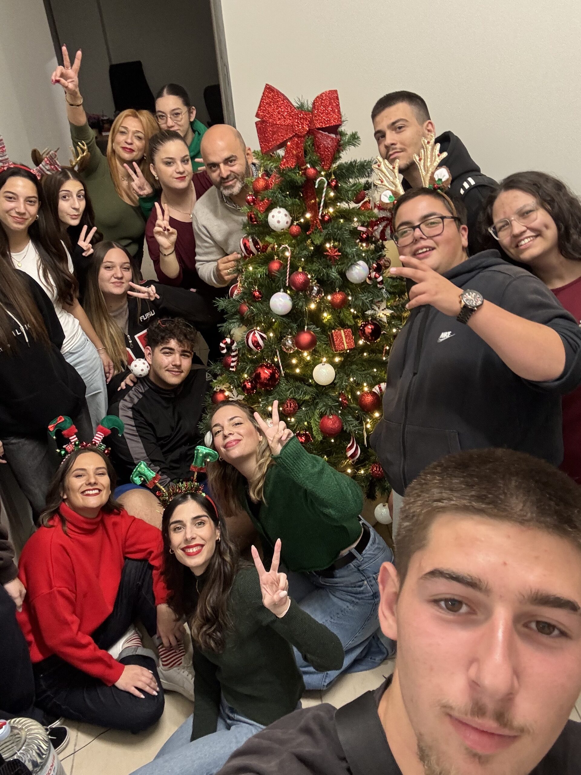 Στολισμός Χριστουγεννιάτικου Δέντρου!🎅🎁